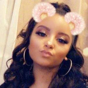 Meet your Posher, Jazmin